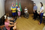 Bandeira e Erler recebem alunos do Colégio Anglo Cidade Alta