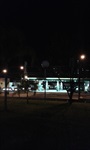 Iluminação e árvores deixam local perigoso