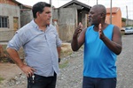 "A assistente social disse que viria, mas não apareceu", relatou o morador