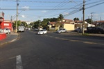 Cruzamento da rua Giocondo Bandeira com avenida Raposo Tavares