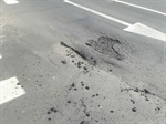 Moradores reclamam das péssimas condições da avenida Rio das Pedras