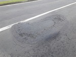 Moradores reclamam das péssimas condições da avenida Rio das Pedras