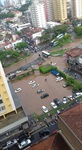 A chuva forte trouxe danos materiais e alagou principais avenidas da área central