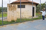 Alambrado da área de lazer está danificado