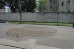 Deformidade comprometia mais da metade da rua