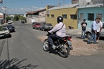 Buraco na rua Líbero Galani gera transtornos a moradores