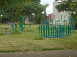 Comunidade frequenta a praça com segurança 