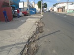 Fotos revelam a precariedade da camada asfáltica neste trecho