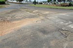 Antes, enormes buracos próximos à rotatória atrapalhavam o trânsito