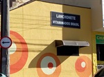 Lixeira próxima à estabelecimento comercial gera reclamação