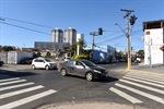 Após indicação do vereador, Secretaria instalou semáforo em cruzamento do bairro Pauliceia