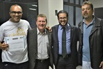 O presidente do Legislativo, Matheus Erler, com Lucas Machado, Davi Negri e Fabrice Desmonts, do Departamento de Comunicação da Câmara