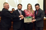 Encerramento da Semana Jurídica, no salão nobre da Câmara, teve palestra e homenagem a advogados