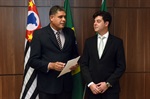 Paulo Campos entregou voto de congratulações ao advogado trabalhista Rafael Menezes Pilon
