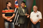 Diretores da entidade, Daniel Zotelli e Wilson Roberto Ali estiveram na Câmara