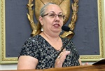Monica Rodrigues Faria foi a servidora da Câmara escolhida por Wagnão para ser homenageada no Dia do Servidor Público