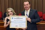 Dez profissionais foram homenageados em solenidade de encerramento da Semana da Beleza