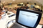 Questionamentos à proposta do Executivo foram apresentados pelos docentes aos vereadores, em reunião no plenário da Câmara