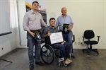 Presidente e diretor da empresa receberam homenagem do vereador André Bandeira