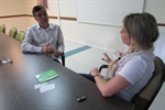 Pedro Kawai foi recebido pela assessora técnica Marcela Doni
