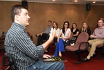 Entrega da homenagem aconteceu na Caterpillar nesta segunda-feira (27)