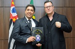 Vereador Rerlison homenageou treinador de Muay Thai