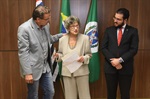 Câmara parabeniza Mathilde Neder por elevantes serviços à psicologia 