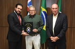 Matheus Erler concede moção de aplausos pelos 50 anos da Fumep