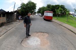 Buraco na avenida Corcovado preocupa moradores