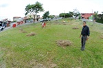 Limpeza e capinação próximo ao piscinão da avenida Corcovado foram realizadas nesta segunda-feira