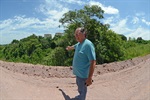 Longatto indica construção de ponte para ligar loteamentos Vale do Sol e Lago Azul