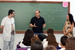 Alunos do sétimo ano arrecadaram aproximadamente 200 exemplares