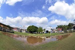 Campo de futebol alagado em área de lazer próximo ao Crab Vila Sônia