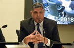 O vereador Paulo Campos durante a reunião pública