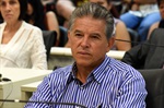 O vereador Dirceu Alves da Silva durante a reunião pública