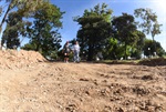 Obra da pista de caminhada estava há seis meses abandonada