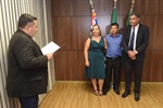 Voto de congratulações foi entregue em ato solene na noite desta quinta-feira