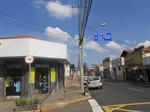 Estrutura para instalação do semáforo já foi colocada no cruzamento