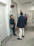 Paraná percorre as dependências do pronto socorro e conversa com pacientes