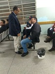 Paraná percorre as dependências do pronto socorro e conversa com pacientes