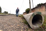 Parlamentar esteve no bairro e conversou com moradores