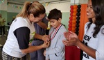 Coronel Adriana participou da entrega do certificado de conclusão do Proerd aos 135 alunos do 5° ano da Escola Estadual Prof° Mirandolina de Almeida Canto do Proerd de 135 alunos. 