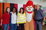 Coronel Adriana participou da entrega do certificado de conclusão do Proerd aos 135 alunos do 5° ano da Escola Estadual Prof° Mirandolina de Almeida Canto do Proerd de 135 alunos. 