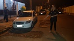 Coronel Adriana constata problemas em via do bairro 