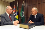 O deputado federal Arnaldo Jardim e o presidente da Câmara, Gilmar Rotta, em encontro nesta quinta-feira