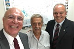 Arnaldo Jardim, o secretário Waldemar Gimenez e Gilmar Rotta