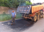 Estrada da Nova Suiça recebem reparos a pedido de Gilmar Rotta