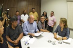 Gilmar Rotta entregou pedido à deputada estadual eleita Bebel Noronha
