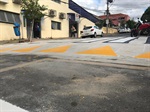 Faixa de pedestres elevada garantirá maior segurança e acessibilidade 