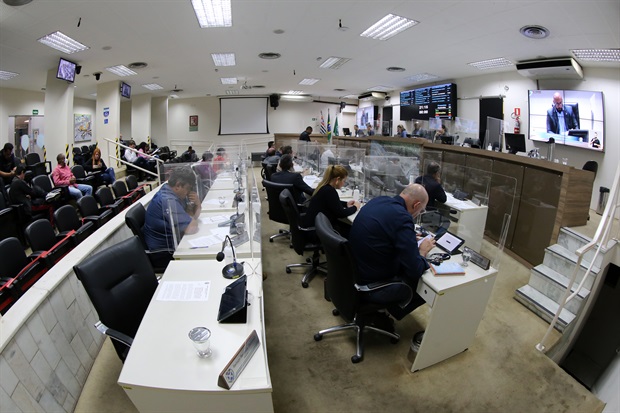 Em reunião extra, Câmara vota empréstimo de R$ 50 milhões ao Município